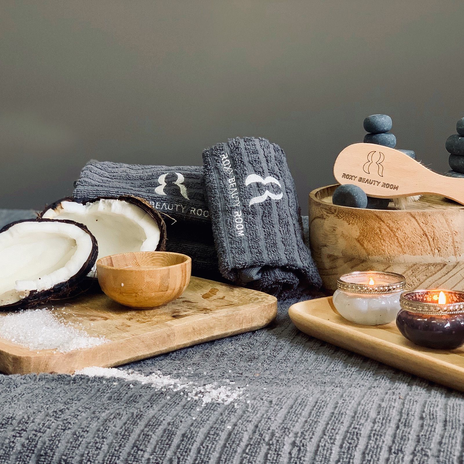 Applicazione dell'identità Roxy Beauty Room 3